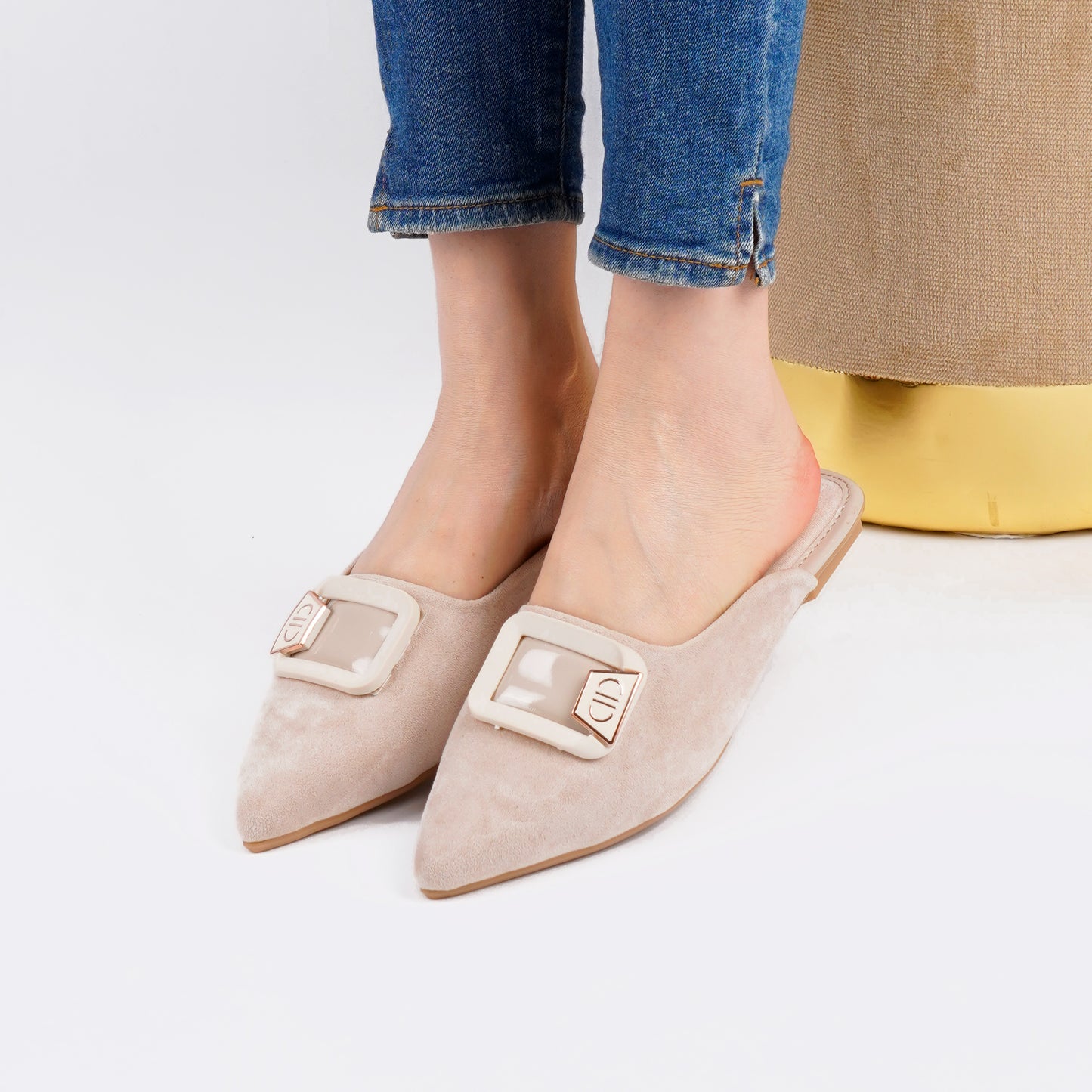 MULES FEM YZ 010