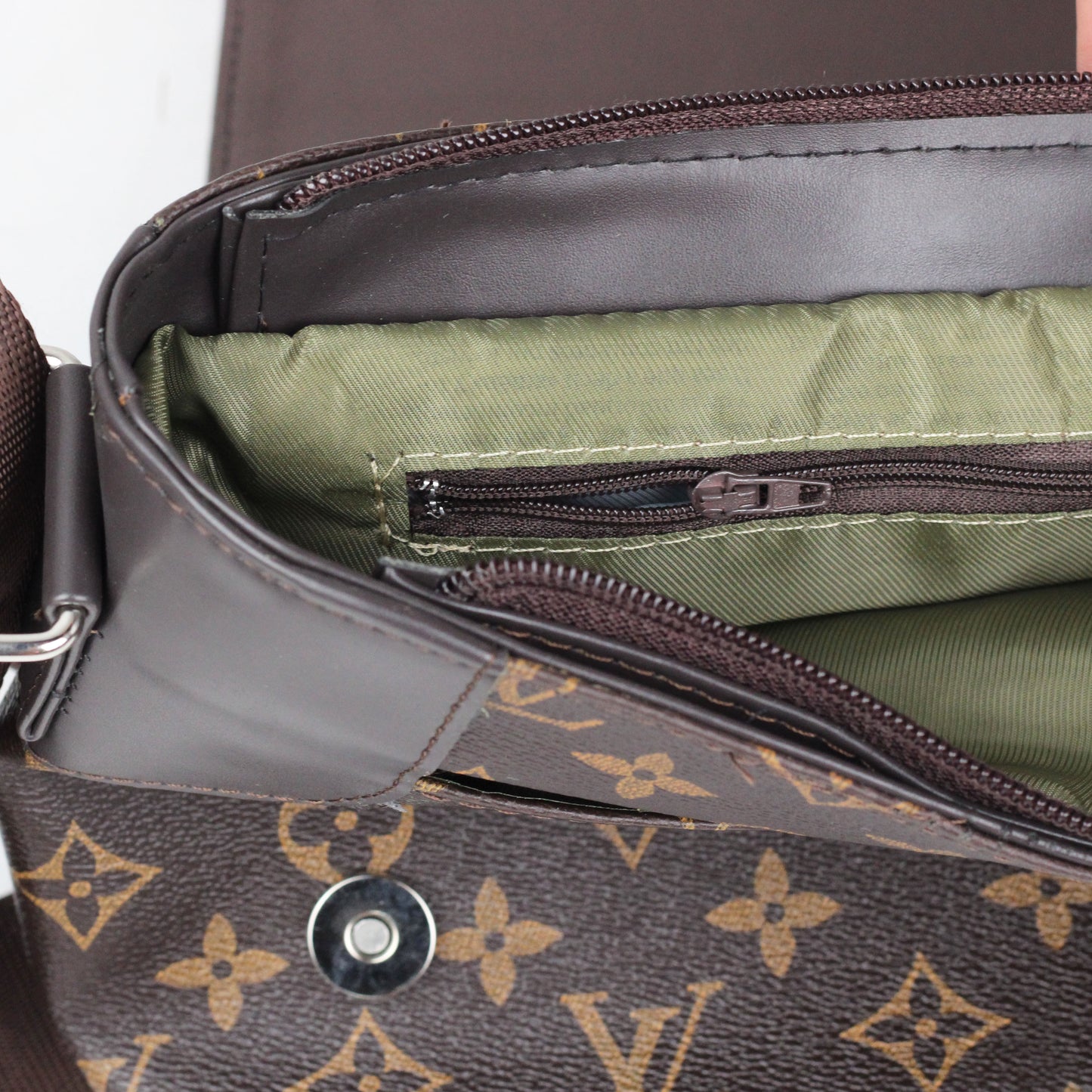 SAC HOM YZ 06