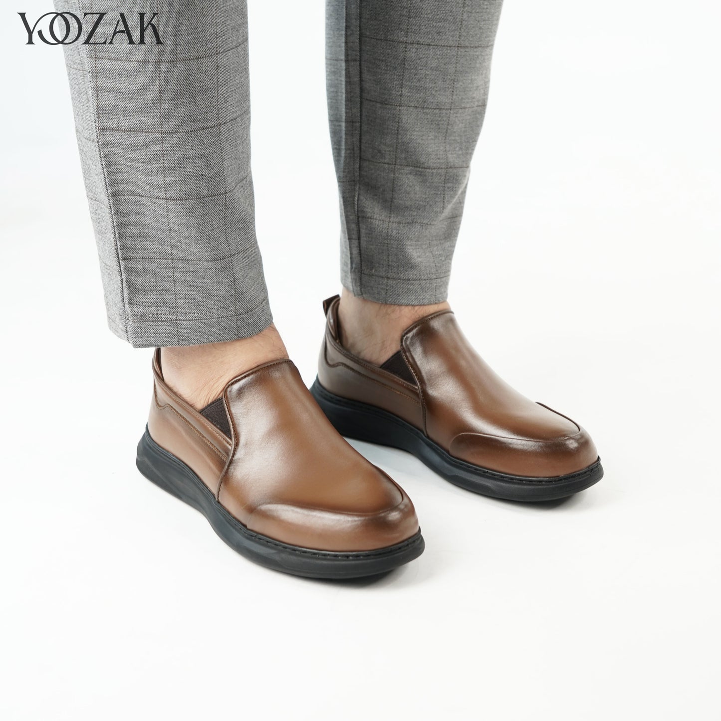 CHAUSS HOM YZ 675