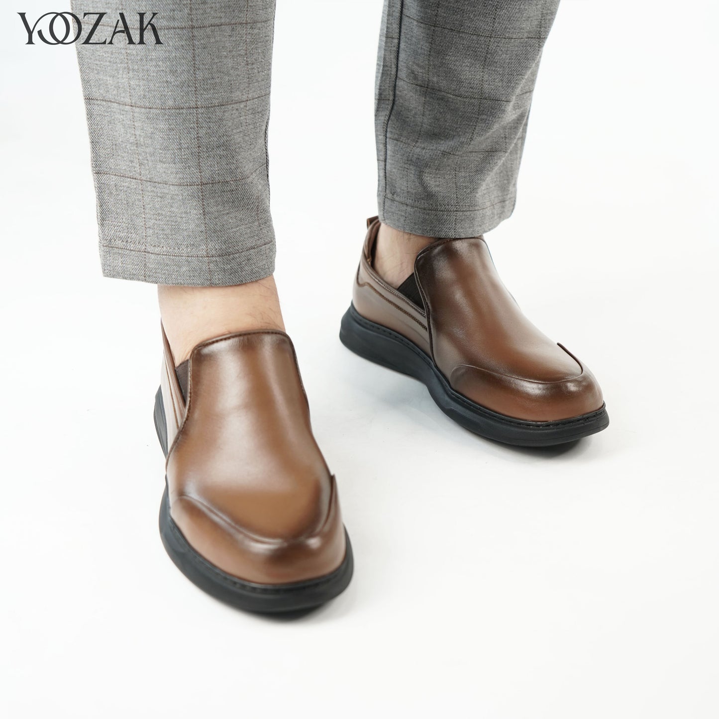 CHAUSS HOM YZ 675